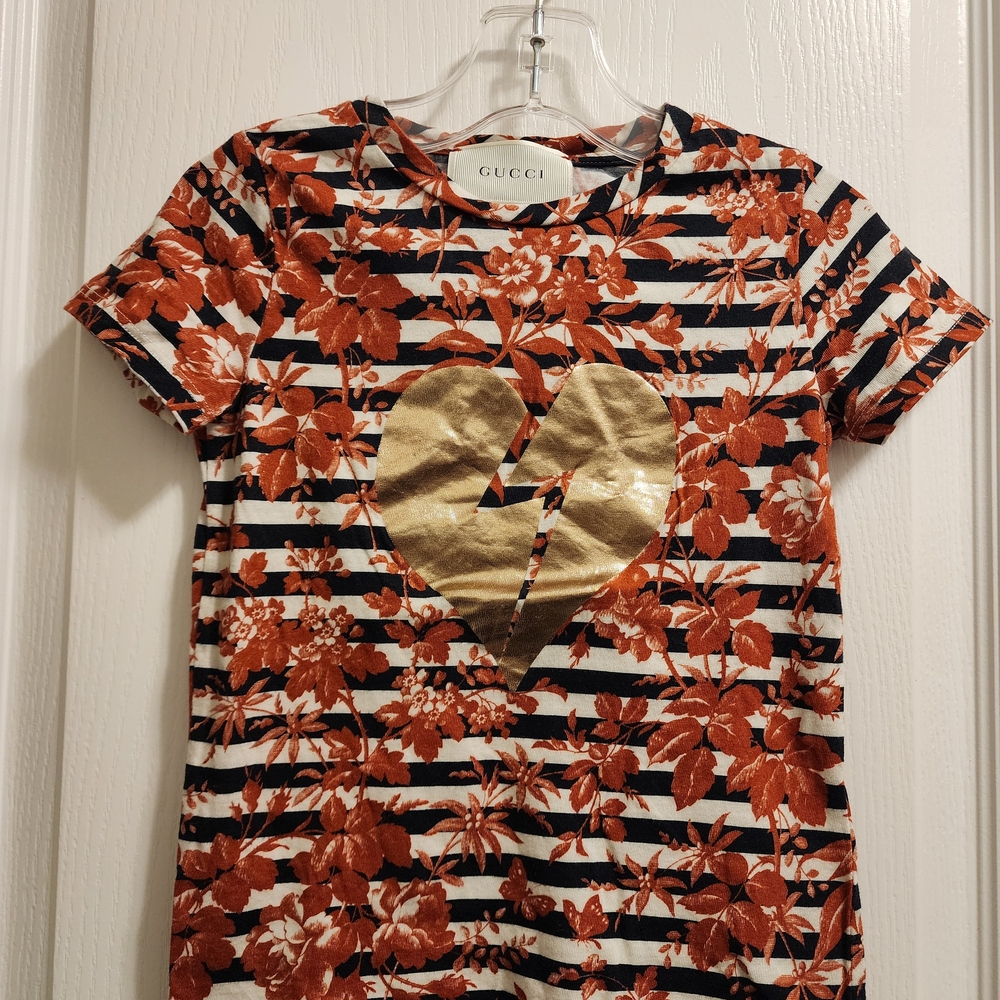 Gucci Red Floral Striped Tee with Gold Heart